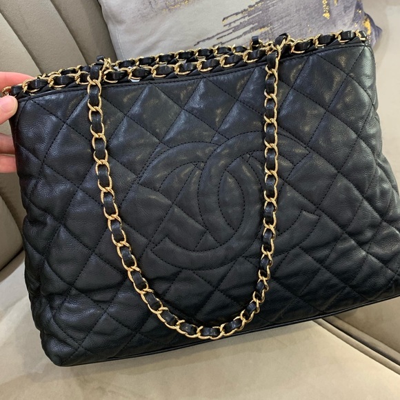 CHANEL Handbags - 💓Sold💓Chanel tote with chain around - medium